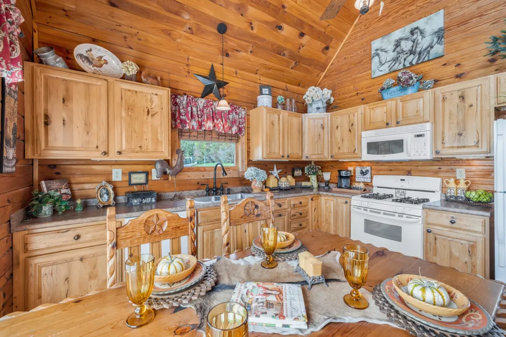 7997 Shoals Branch Rd Primm Springs, TN 38476