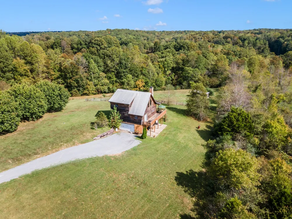 7997 Shoals Branch Rd Primm Springs, TN 38476