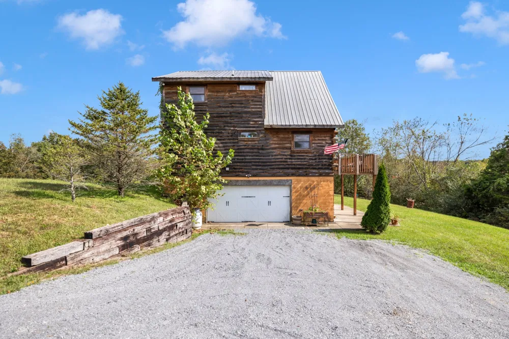 7997 Shoals Branch Rd Primm Springs, TN 38476