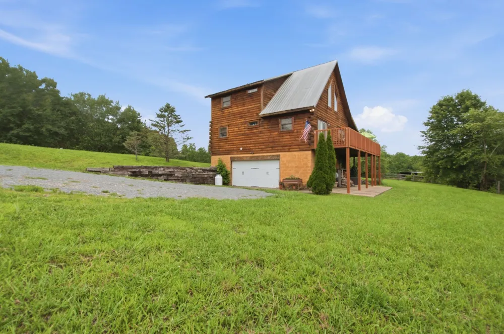 7997 Shoals Branch Rd Primm Springs, TN 38476