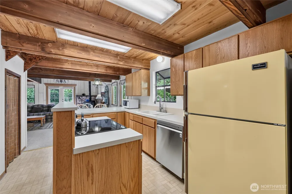 101 Cascade Drive Packwood, WA 98361