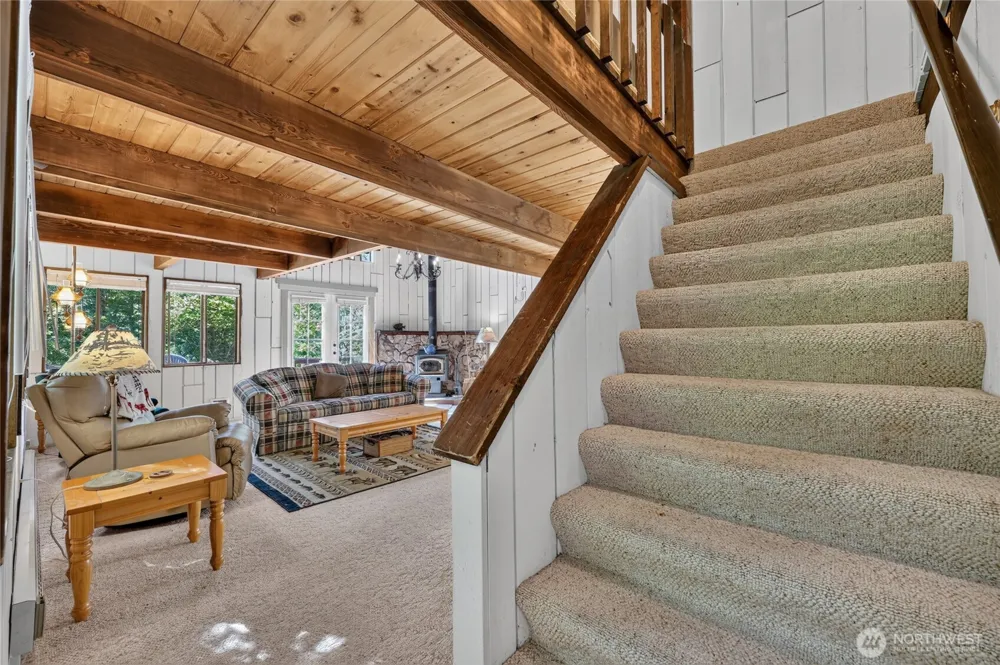 101 Cascade Drive Packwood, WA 98361