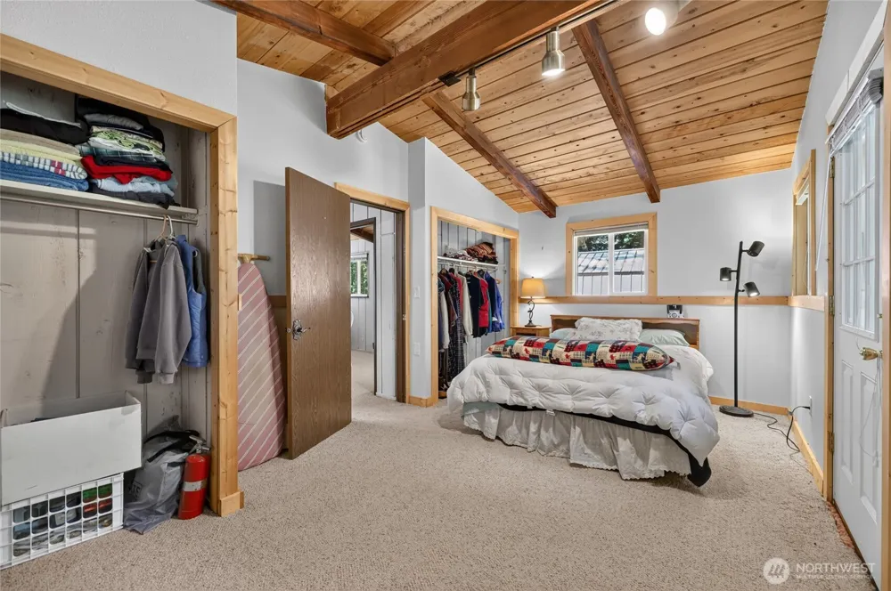 101 Cascade Drive Packwood, WA 98361
