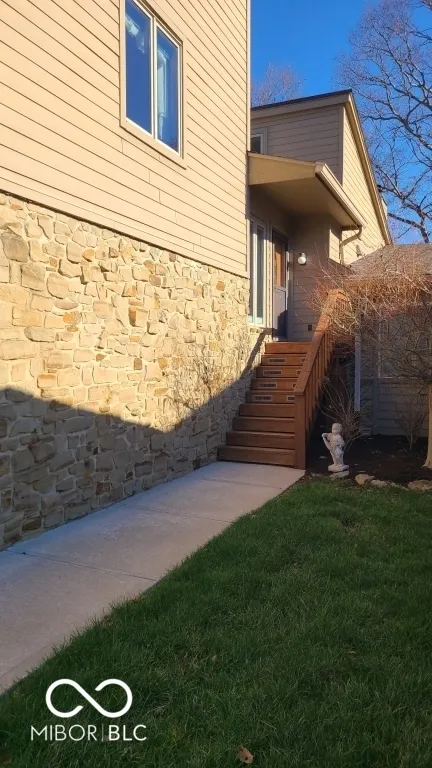 305 Baywood Court