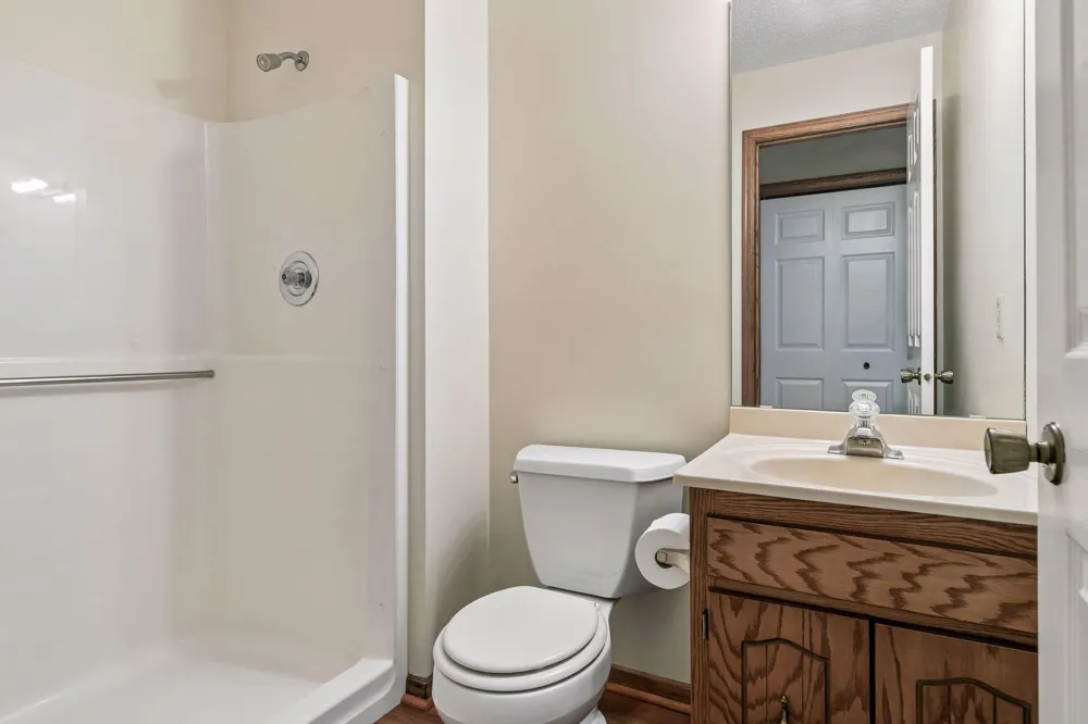 1799 1/2 County Road E E #30 White Bear Lake, MN 55110
