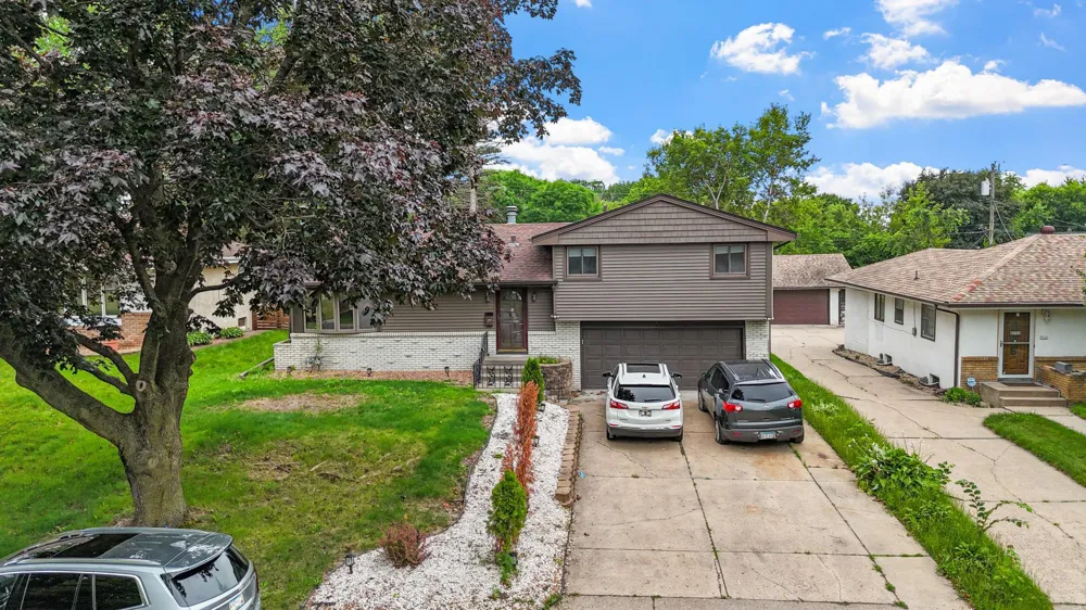 4246 Royce Street NE Columbia Heights, MN 55421
