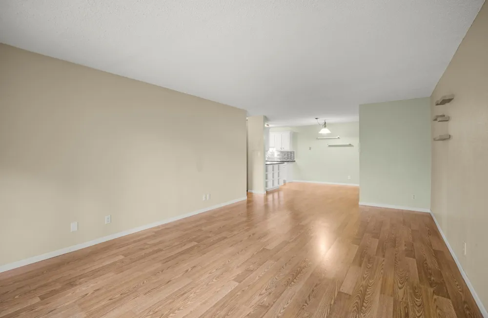 4 Pine Tree Drive #321 Arden Hills, MN 55112