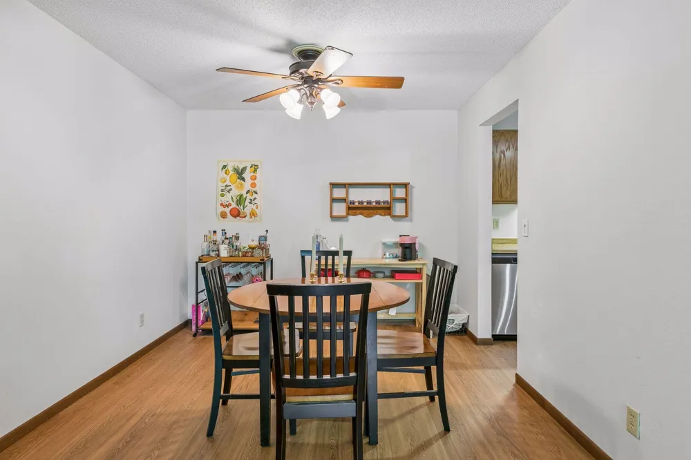 3850 Plymouth Boulevard #205 Plymouth, MN 55446