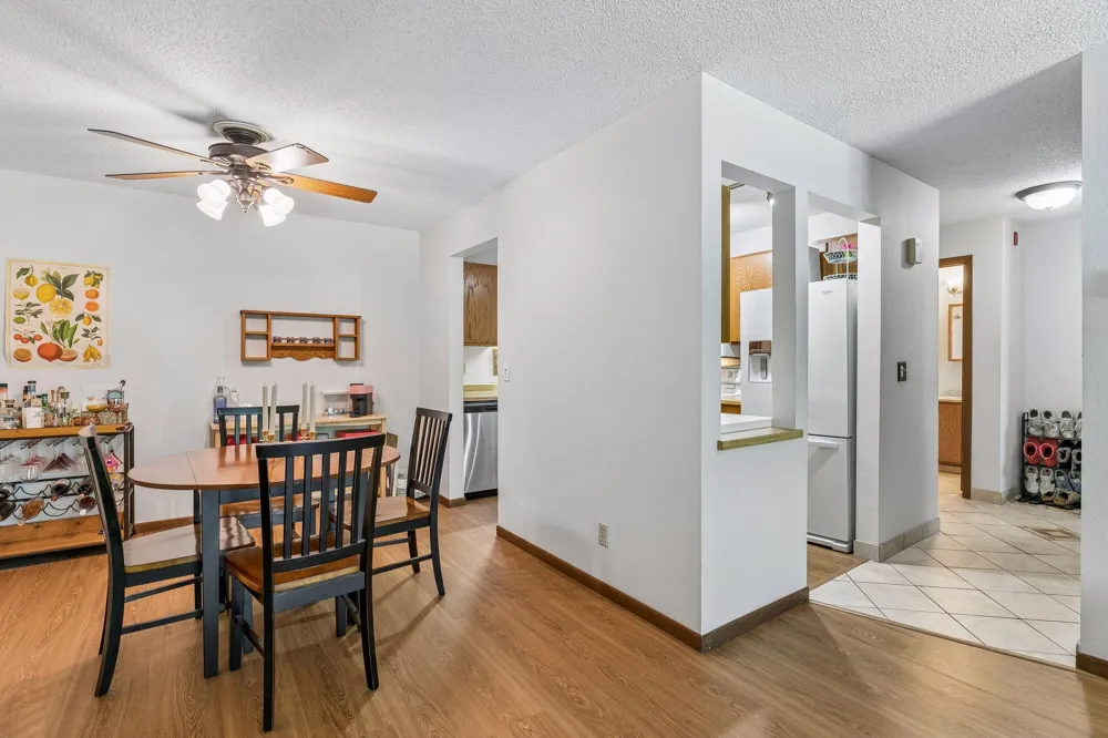 3850 Plymouth Boulevard #205 Plymouth, MN 55446