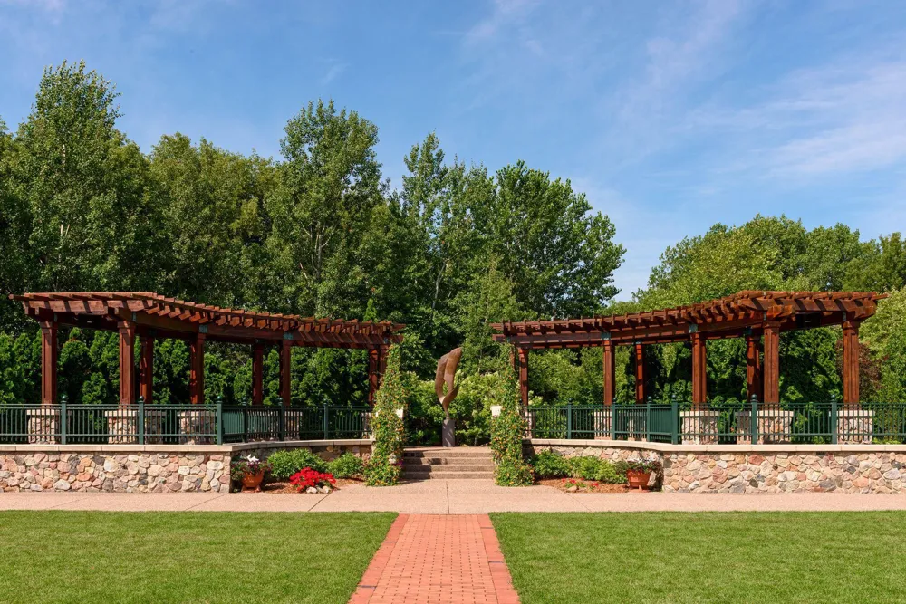 3850 Plymouth Boulevard #205 Plymouth, MN 55446