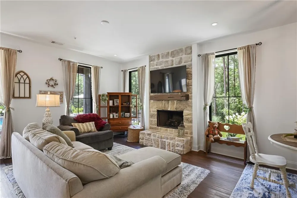 277 Mountain View Ridge NW Marietta, GA 30064