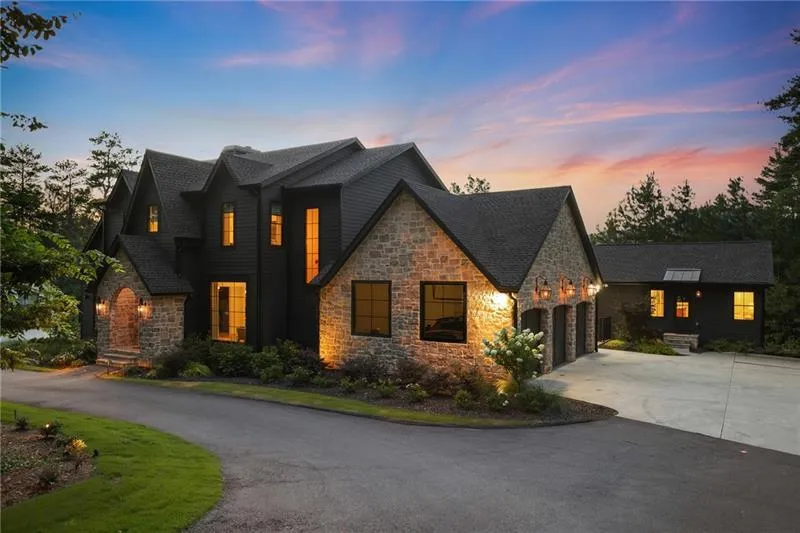 277 Mountain View Ridge NW Marietta, GA 30064