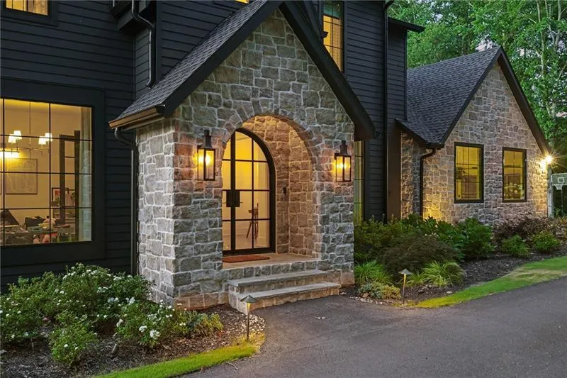 277 Mountain View Ridge NW Marietta, GA 30064