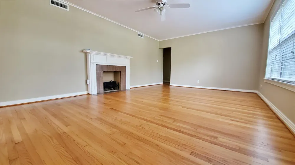 2018 Mcclendon Street Houston, TX 77030