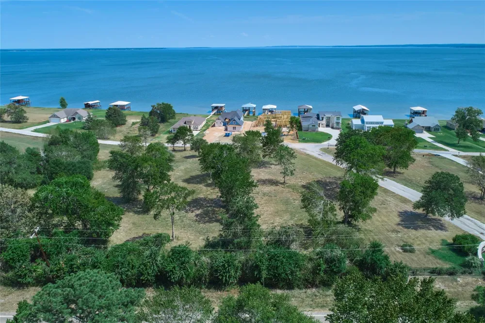 129 Legacy Boulevard Point Blank, TX 77364