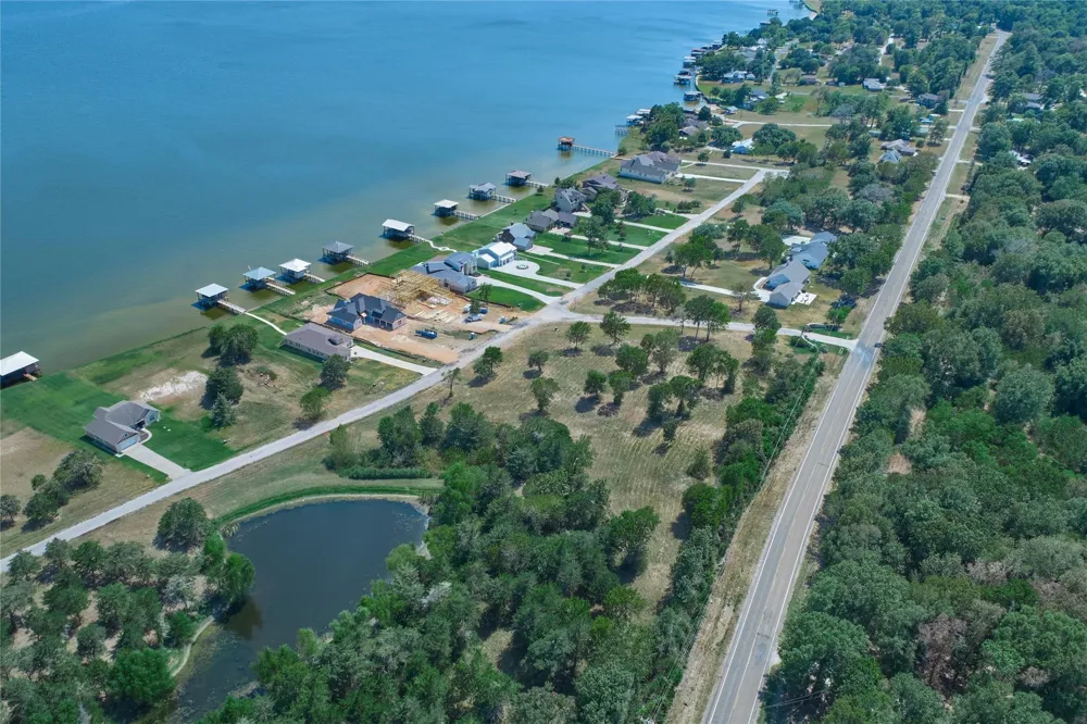 129 Legacy Boulevard Point Blank, TX 77364