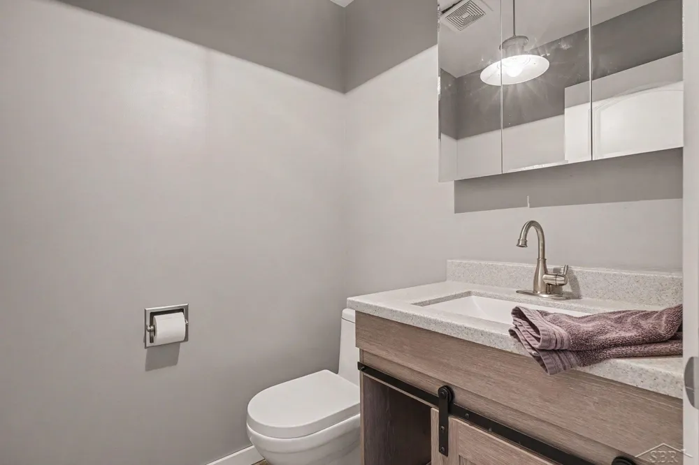 831 Mayflower Drive Saginaw Charter Township, MI 48638