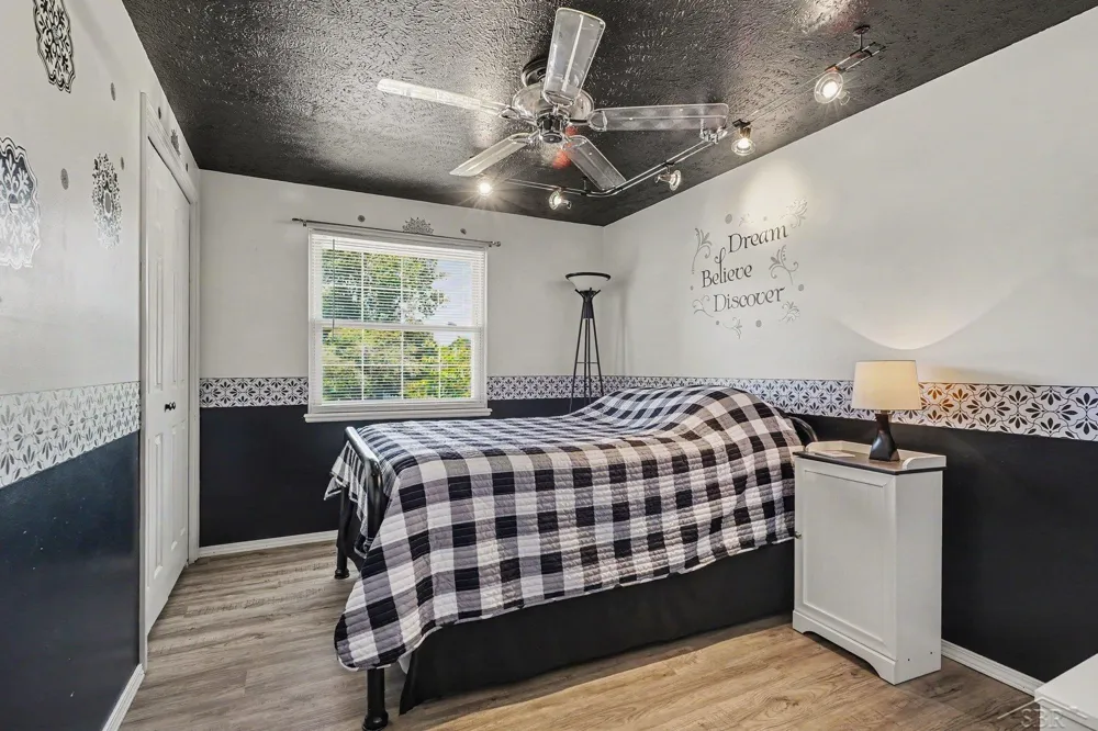 831 Mayflower Drive Saginaw Charter Township, MI 48638