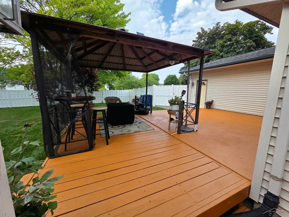 831 Mayflower Drive Saginaw Charter Township, MI 48638