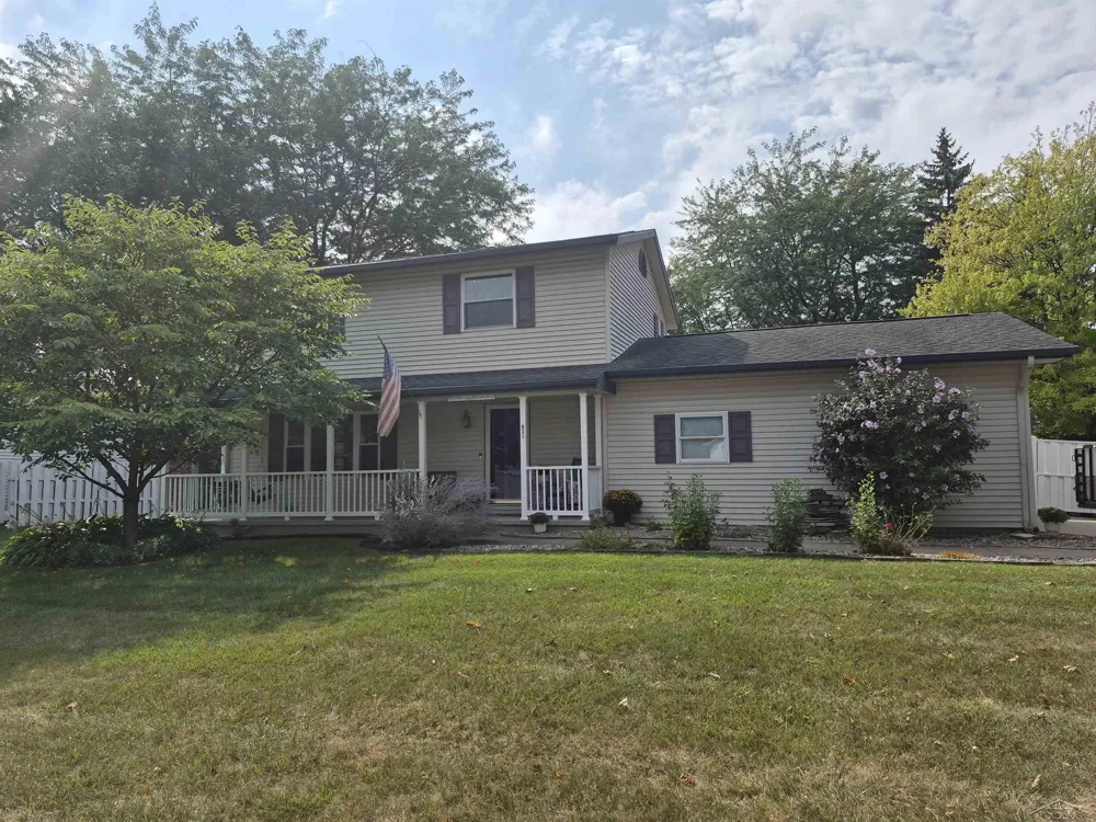 831 Mayflower Drive Saginaw Charter Township, MI 48638