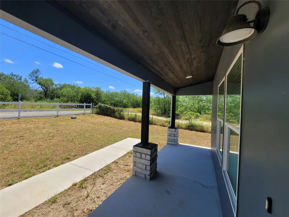 577 County Road 422 A Road Stockdale, TX 78160