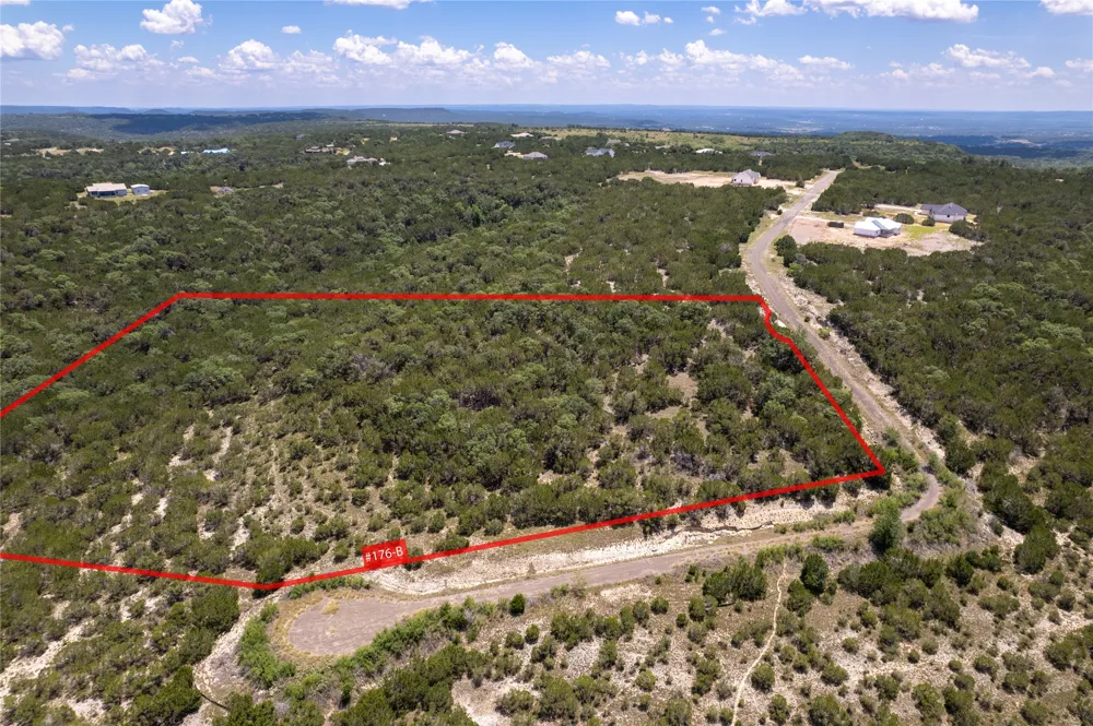 176 Suncrest Trail Bertram, TX 78605