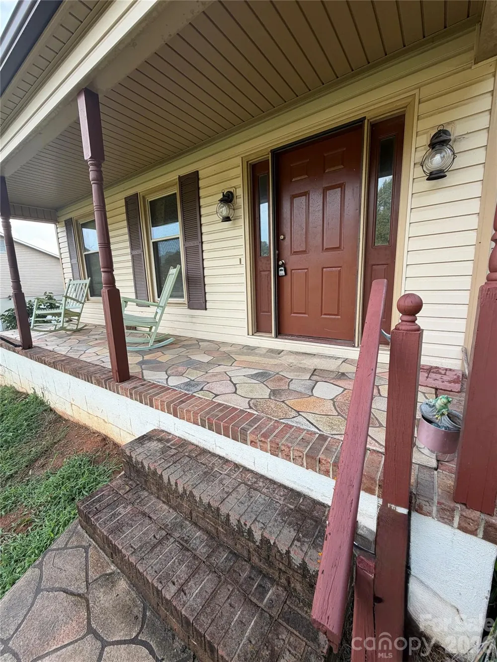 123 Valley Oaks Drive Advance, NC 27006