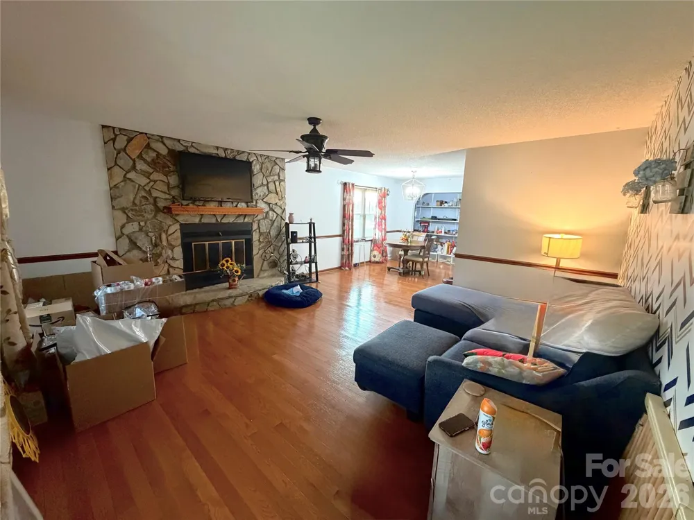 123 Valley Oaks Drive Advance, NC 27006