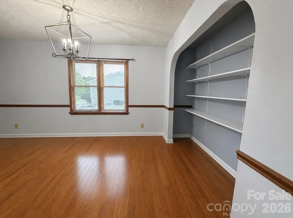 123 Valley Oaks Drive Advance, NC 27006