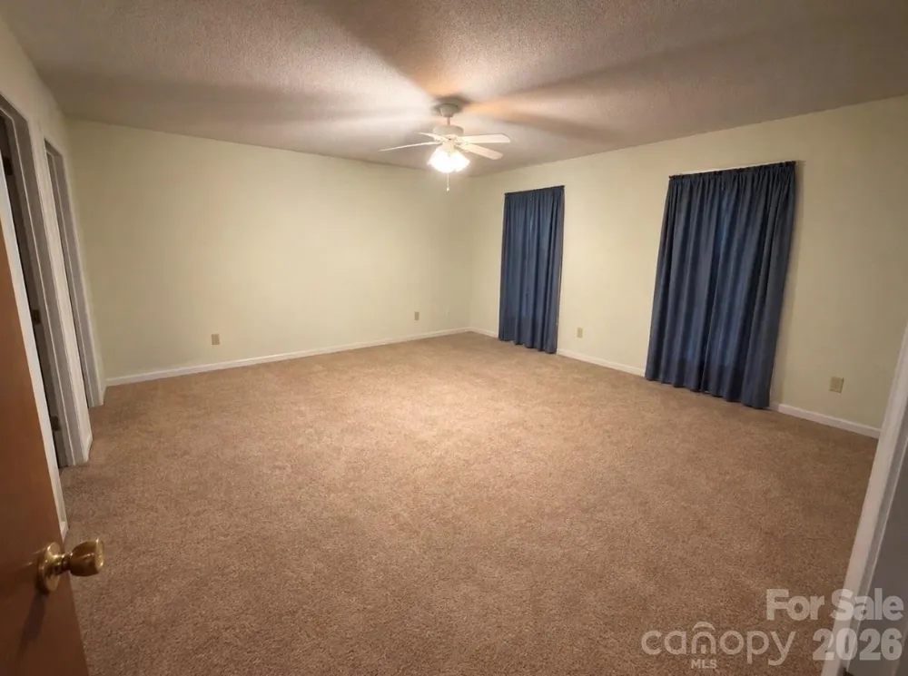 123 Valley Oaks Drive Advance, NC 27006