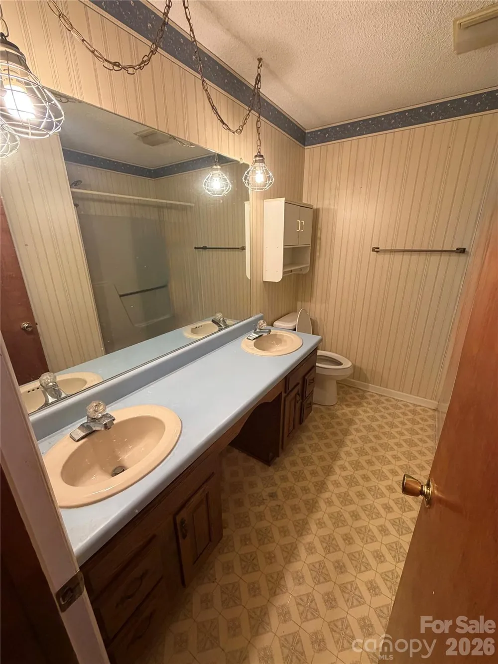 123 Valley Oaks Drive Advance, NC 27006