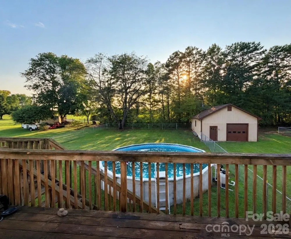 123 Valley Oaks Drive Advance, NC 27006