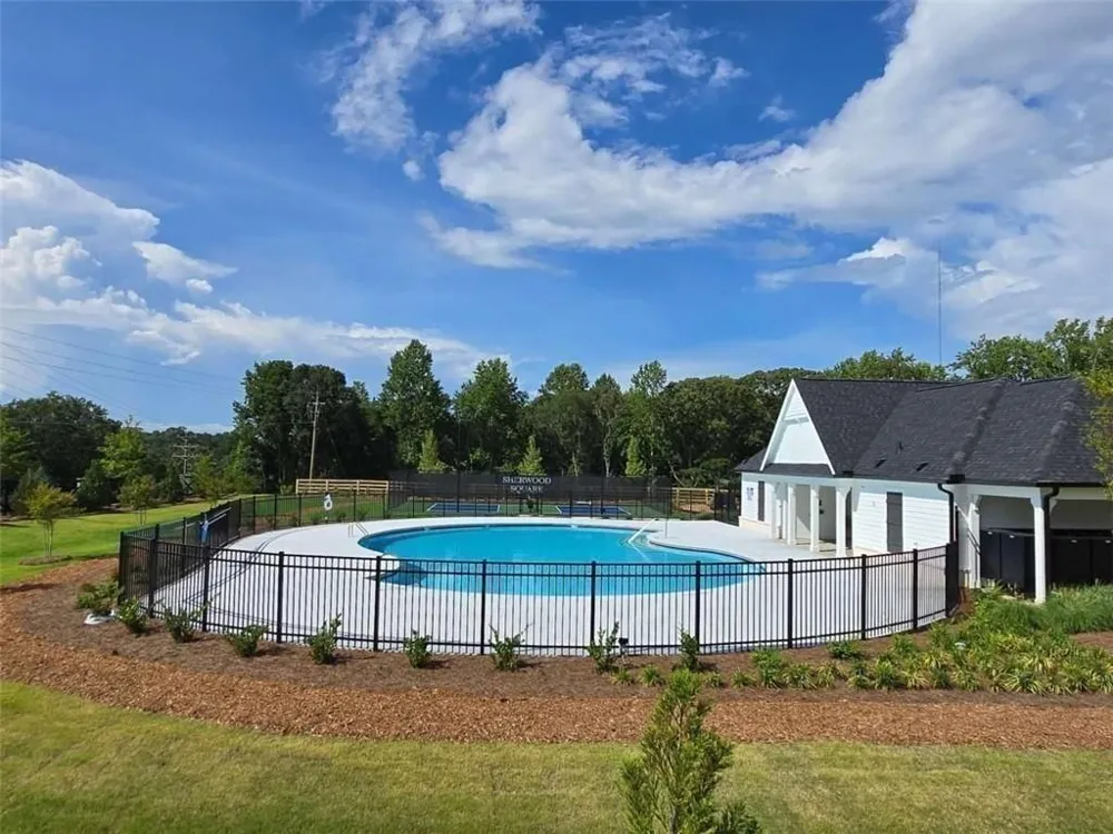 7489 Clover Lane #127 Flowery Branch, GA 30542