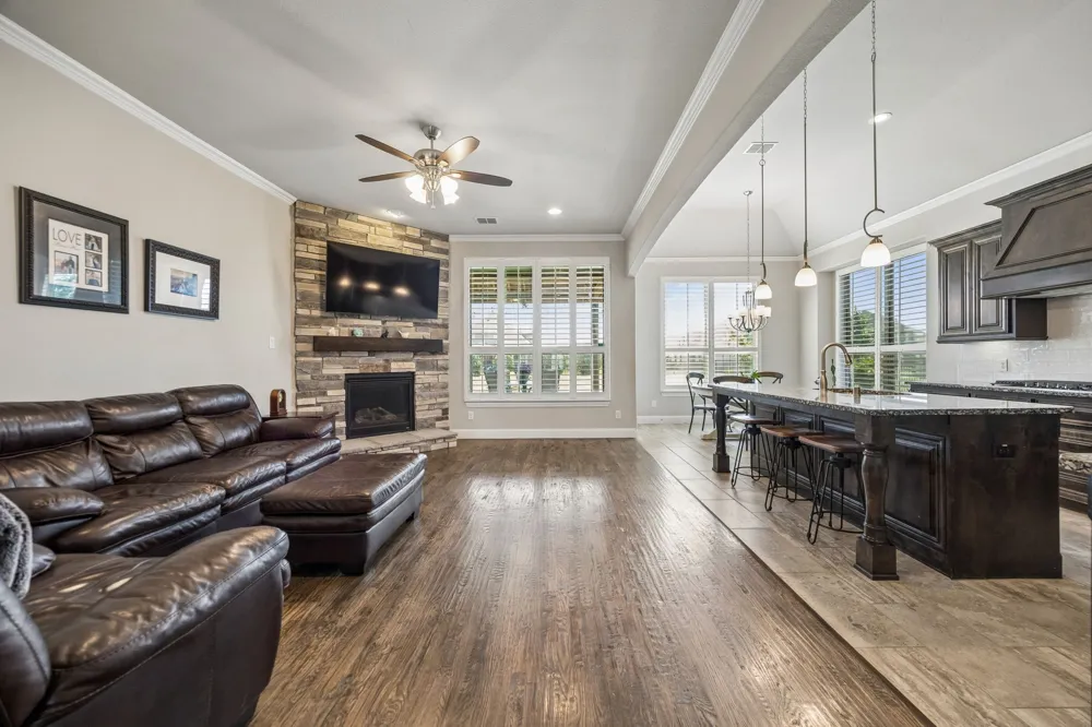 1116 Macgregor Lane Gunter, TX 75058