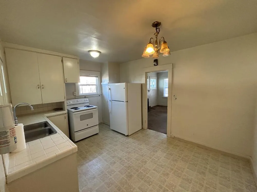 612 Central Avenue Salinas, CA 93901