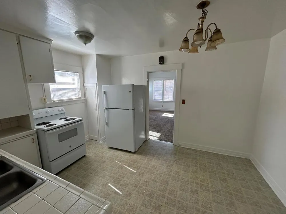 612 Central Avenue Salinas, CA 93901