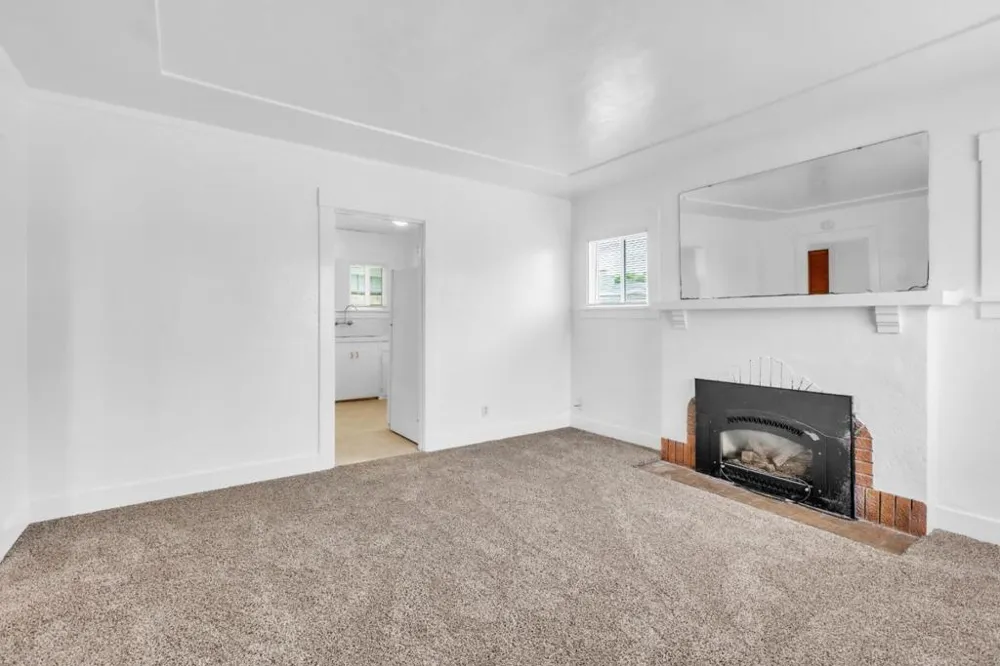 612 Central Avenue Salinas, CA 93901