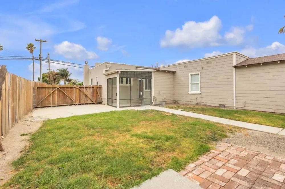 612 Central Avenue Salinas, CA 93901
