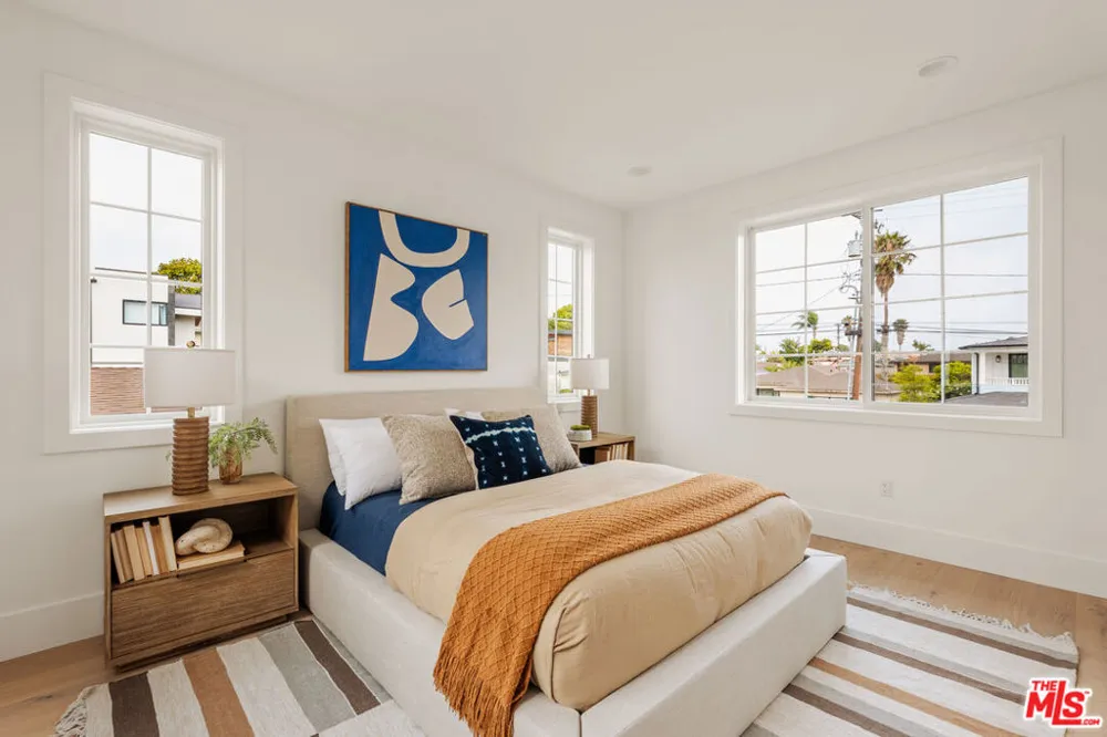 1827 9th Street Manhattan Beach, CA 90266