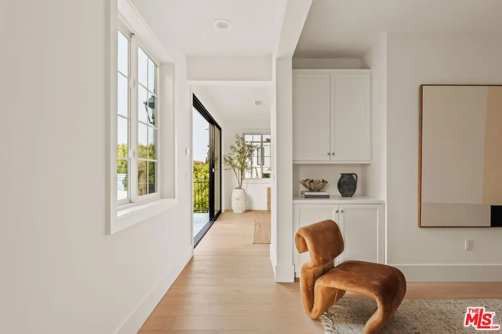 1827 9th Street Manhattan Beach, CA 90266