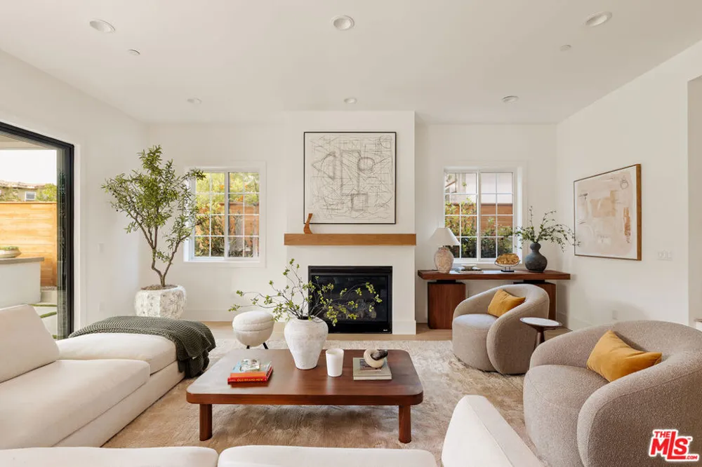 1827 9th Street Manhattan Beach, CA 90266