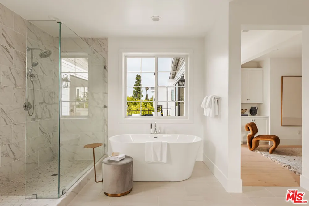 1827 9th Street Manhattan Beach, CA 90266