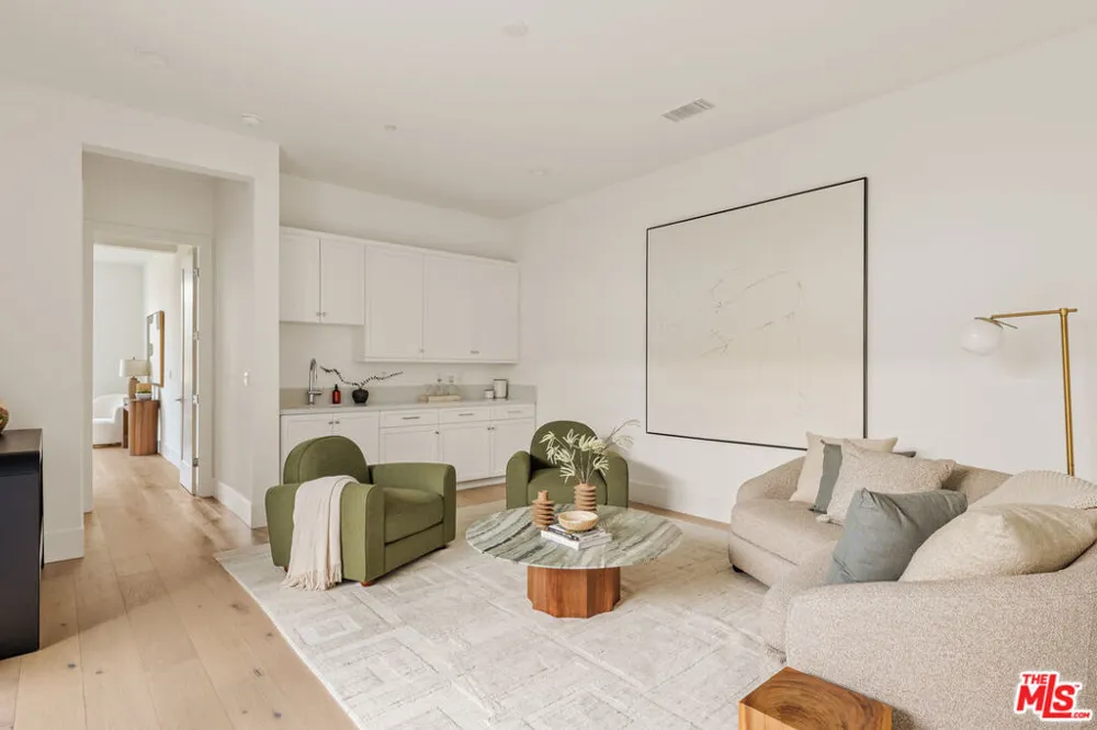 1827 9th Street Manhattan Beach, CA 90266