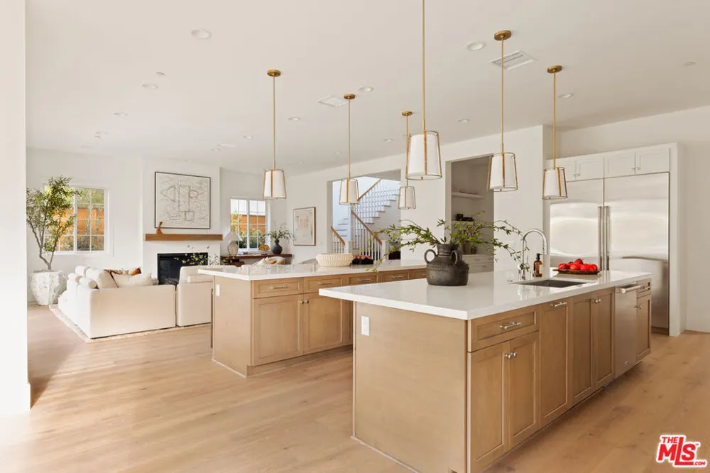 1827 9th Street Manhattan Beach, CA 90266