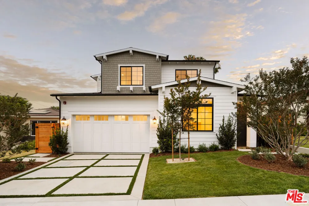 1827 9th Street Manhattan Beach, CA 90266