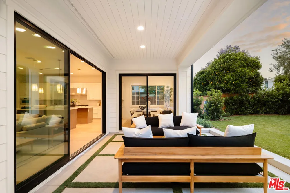 1827 9th Street Manhattan Beach, CA 90266