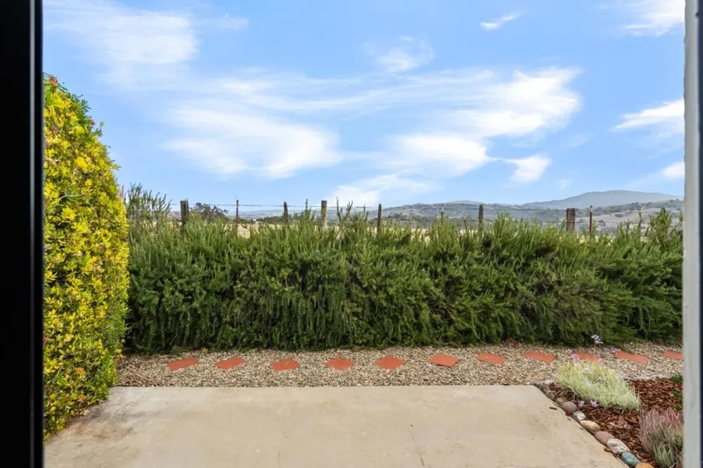729 Helen Drive Hollister, CA 95023