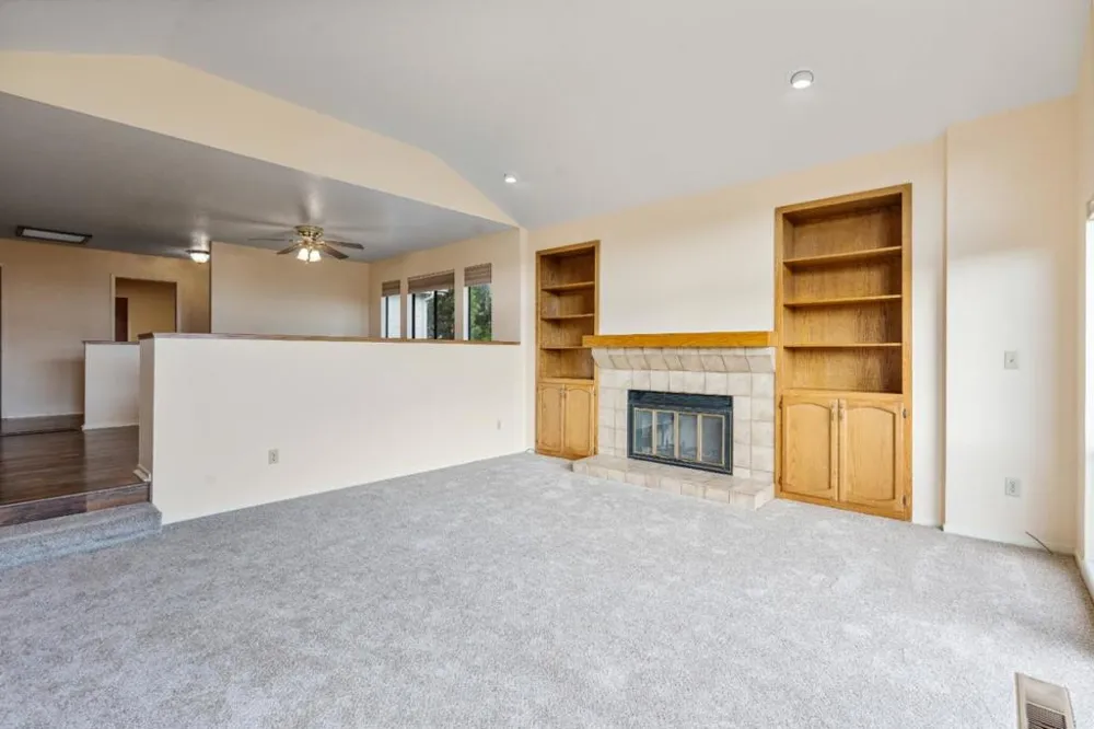 729 Helen Drive Hollister, CA 95023