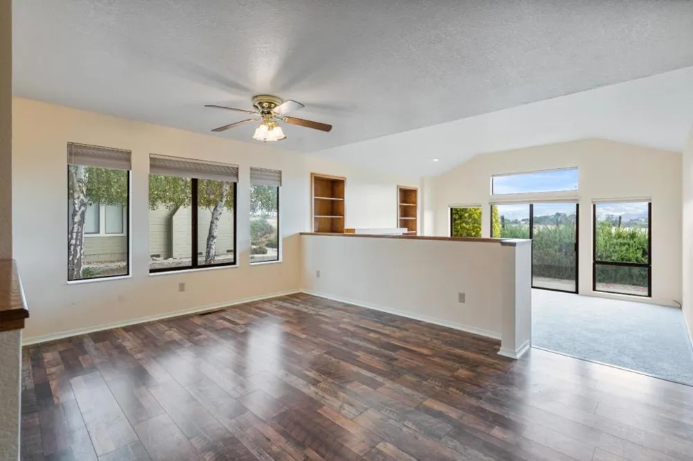 729 Helen Drive Hollister, CA 95023