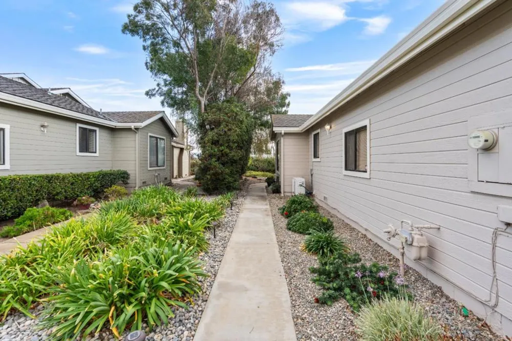 729 Helen Drive Hollister, CA 95023